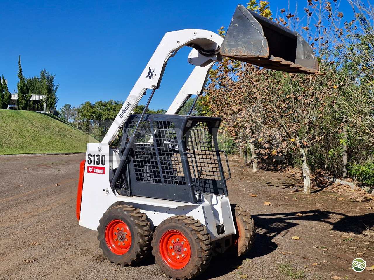 MINI CARREGADEIRA BOBCAT S130 Patrolão Máquinas MARAVILHA SANTA CATARINA SC